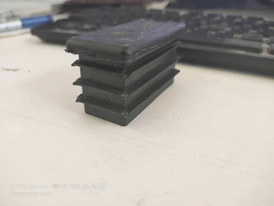 Bịt nhựa sắt hộp chữ nhật 30x60 CDS-16364